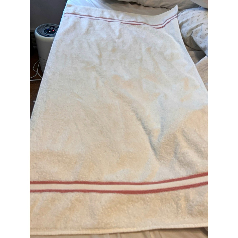 Vintage Cannon White/Pink Striped Bath Towel 100% Cotton Soft retro home